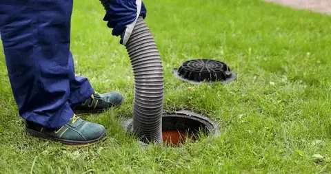 septic pumping by pee palace
